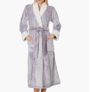Natori Long Plush Sherpa Robe